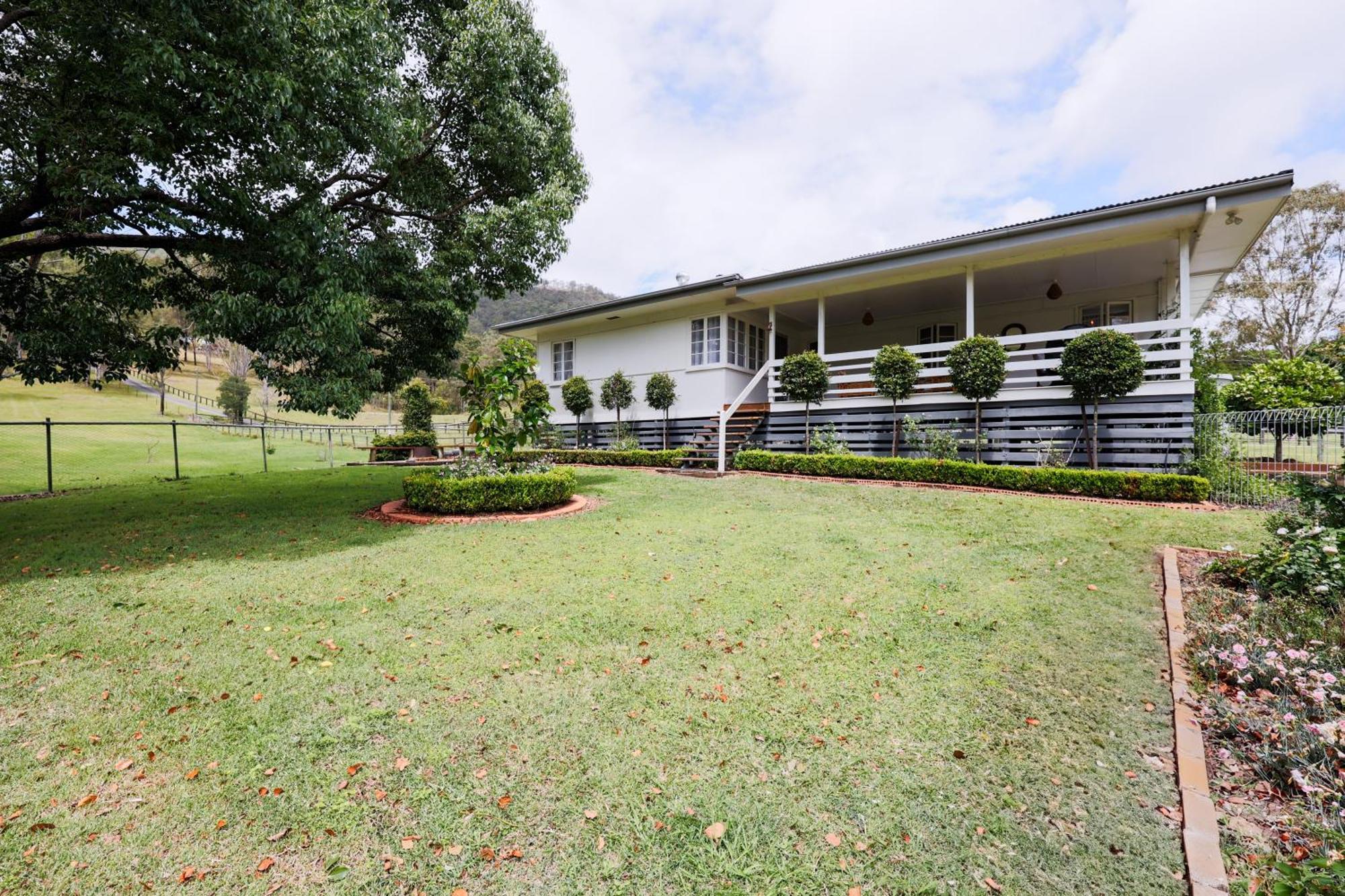 Cottage On Lamington Canungra エクステリア 写真